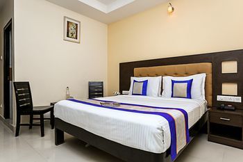 Oyo 9015 Near Railway Station Otel Tirupati Dış mekan fotoğraf